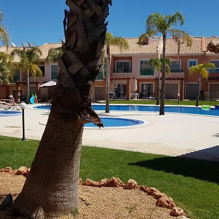 Jardins 3 By Sunny Deluxe